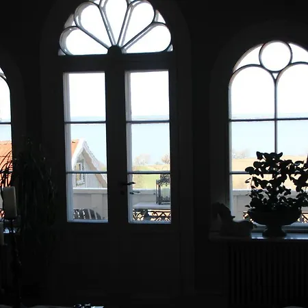 Von Otterska Villan I Graenna Rom bilde